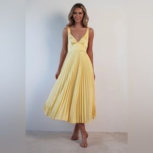 Oh Hello | GOLD PLEATED MIDAXI DRESS | NWT